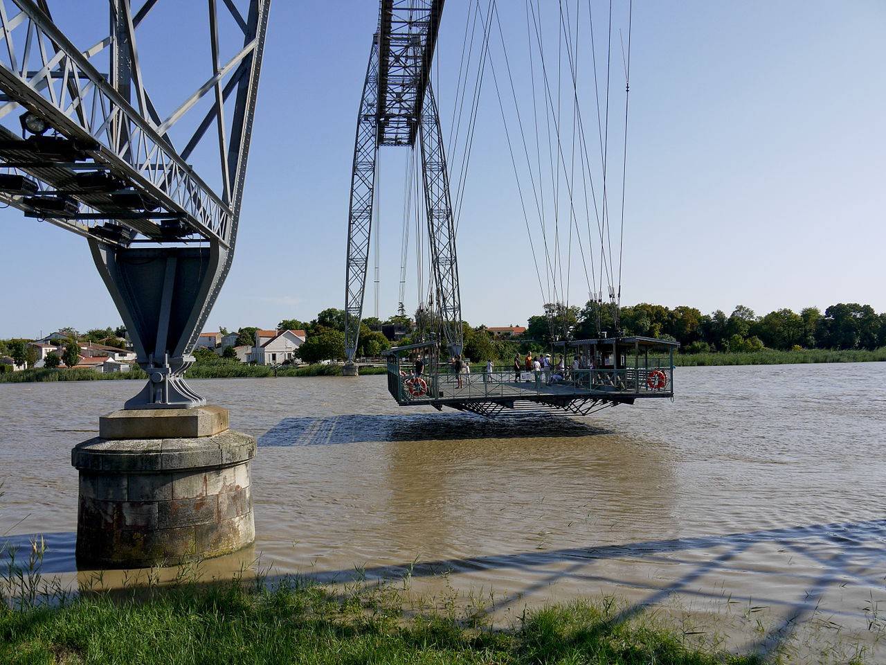 Pont Transbordeur Rochefort En Charente Maritime Jardins Du Lac